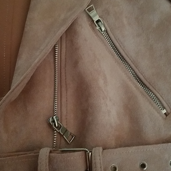 Perfect  buttery faux suede moto jacket - Picture 6 of 8